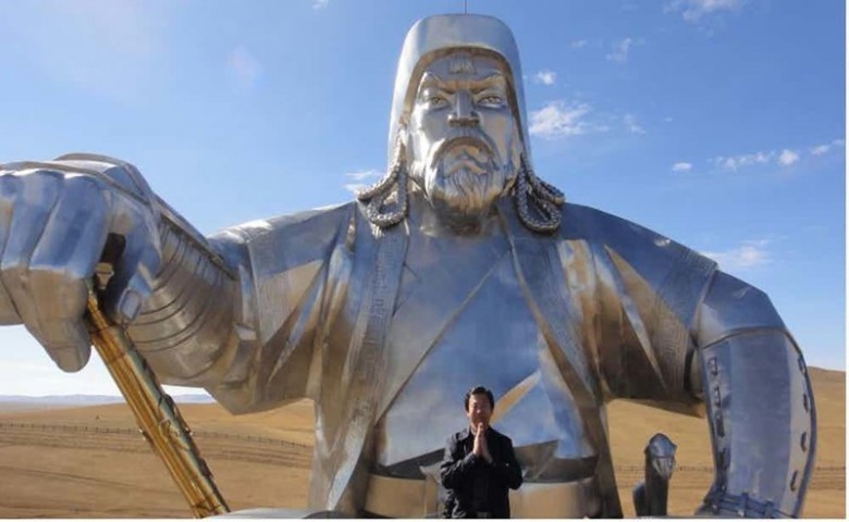 Чингисхан был терпим к различным религиям