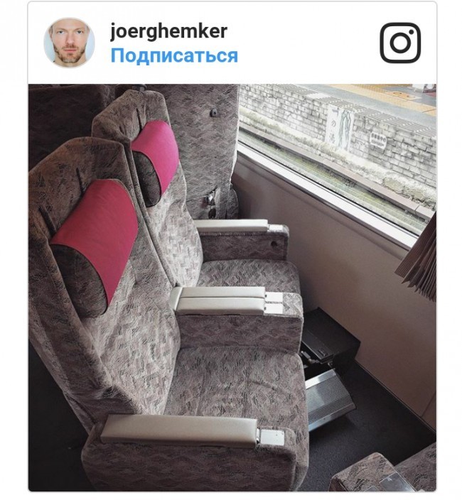 Poezddagi aylantirish mumkin bo'lgan o'rindiqlar