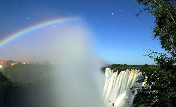 Oy shulasidagi kamalak, Kosta-Riko