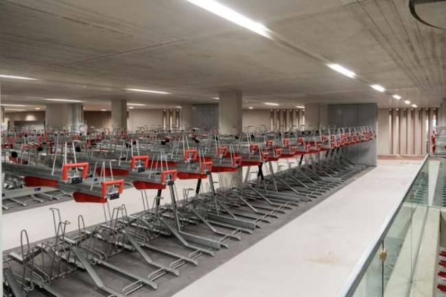 To’rt hildagi velosipedlar uchun joylar.