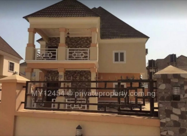 Abudja, Nigeriya - 921 dollar.