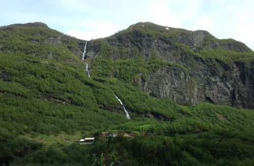 7. Balayfossen, Norvegiya - 850 m