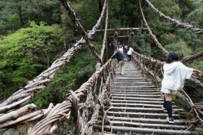 Top 25 Yurib o’tish tavsiya etilmaydigan eng xavfli ko’priklar