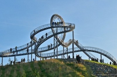 Amerika tepaliklari bo'ylab yayov uchish:)