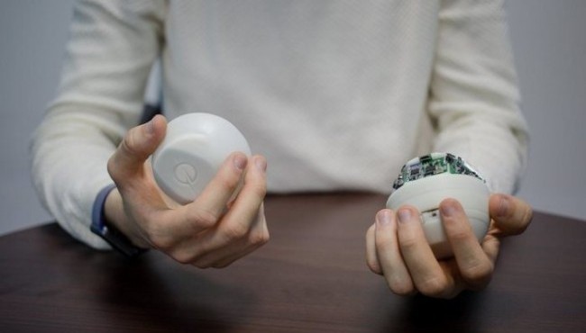 Qiziqarli ixtiro: Belarusiyalik talaba cheksiz quvvatlantiruvchi qurilmani ixtiro qildi va butun jahon bo’yicha uni sotmoqda