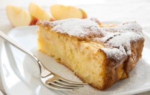 Pishiriqlar tayyorlash: Olmali sharlotka