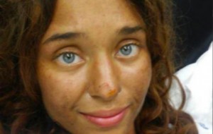 Qiziqarli olam: Yo’qolib qolgan talaba qiz bir oy davomida o’rmonda meva va qo’ziqorinlar yeb yashagan