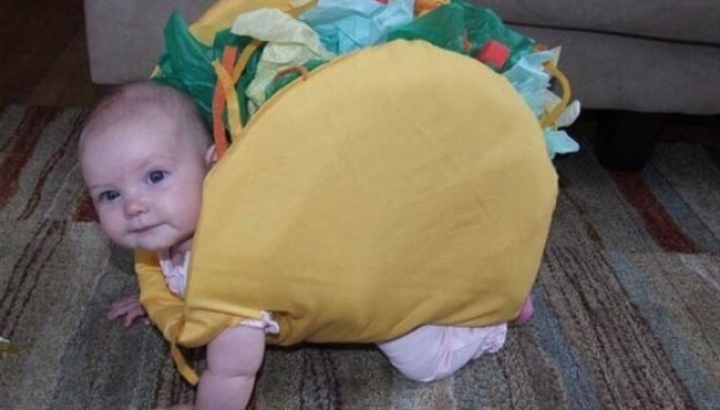 Yashirin kamerani davolash xonasida klizma