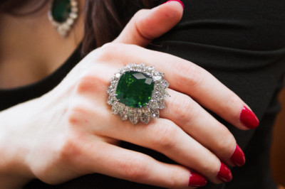 Qimmatbaho zumrad toshi va u haqidagi qiziqarli ma’lumotlar