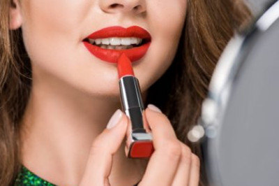 Qizil rangli lab bo’yog’i kimlarga yarashadi?