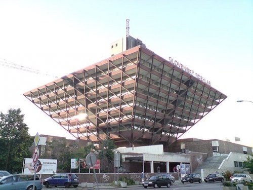 8. Slovakiya radiosi binosi