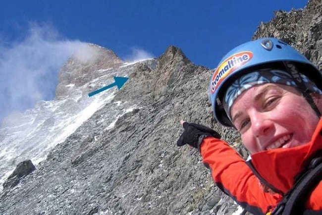 4003 metr balandlikda, alpinistlar uchun pana joy bor.