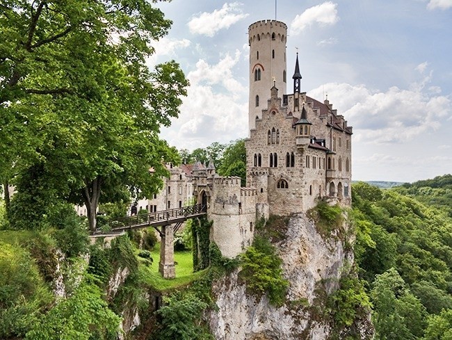 Qoltiq ostidagi tukli mushuklar