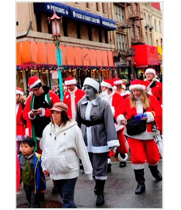 5. Bu fotoshop emas, balki ayol oq-qora kostyumda