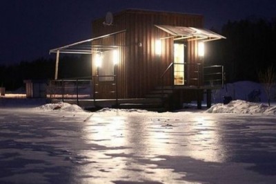 Bir qarashda oddiygina, kichik uy.  Lekin ichiga kirsangiz... Qoyil!