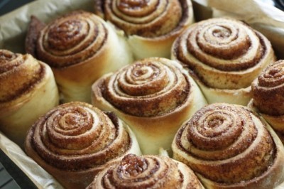 Koritsalik Sinnabon bulochkalari: klassik retsept 