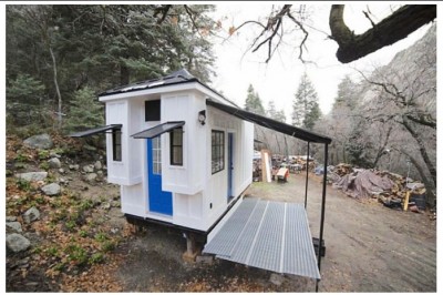 Bu uycha ko'chma kioskga o'xshaydi. Lekin uni ichida qanday ekanligiga qarang!