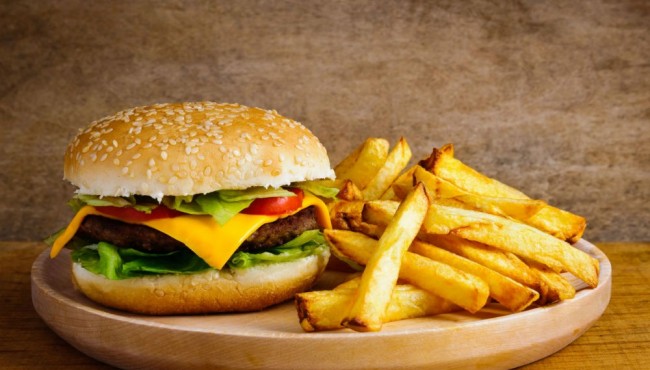 Burger: dunyoni zabt etgan taom tarixi