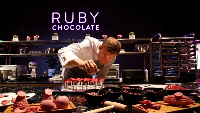 Qiziqarli ma’lumotlar: Pushti rang shokolad - endi shokolad iste’mol qilganda semirish haqida umuman o’ylamang!