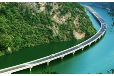 Qiziqarli ma'lumotlar: Xitoyda daryo orqali emas, balki daryo bo'ylab ko'prik qurishdi