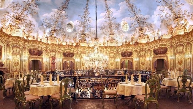 Rus pornosi: qizlar xonasida yashirin kamera