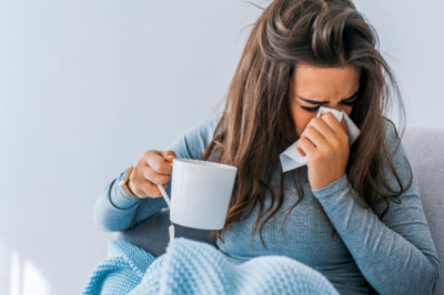 24 soat ichida shamollash alomatlarini qanday yengish mumkin